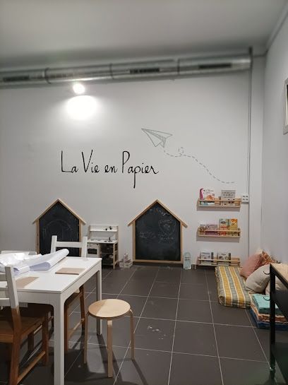 La Vie en Papier